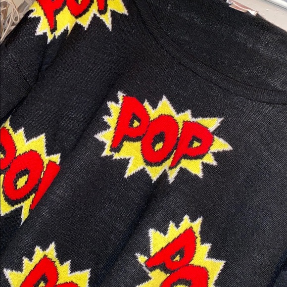 Graphic Sweater (Can be worn off shoulder) - Picture 3 of 4